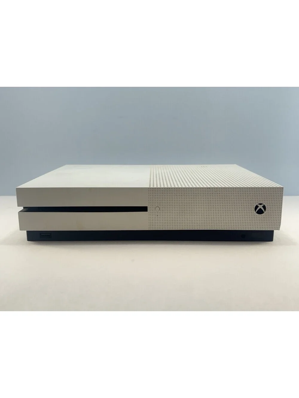 Microsoft Xbox One S Console Model 1681 FOR PARTS Turns Off After Turning On